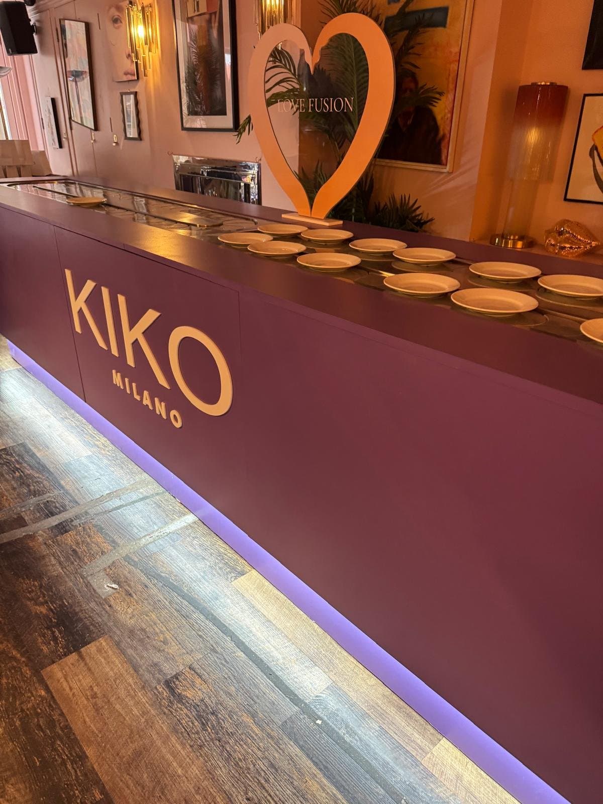 KIKO Milano - Conveyor Display
