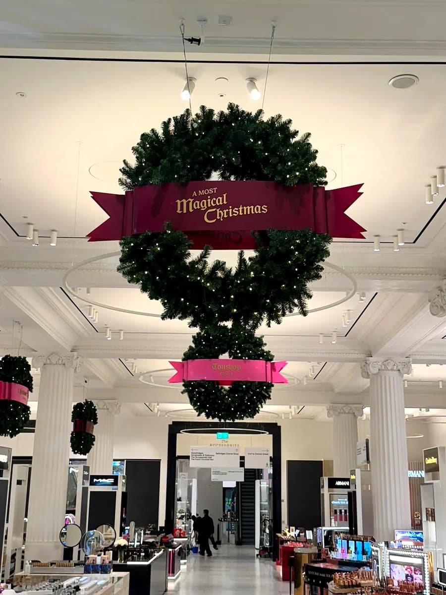 Selfridges - Christmas Wreaths